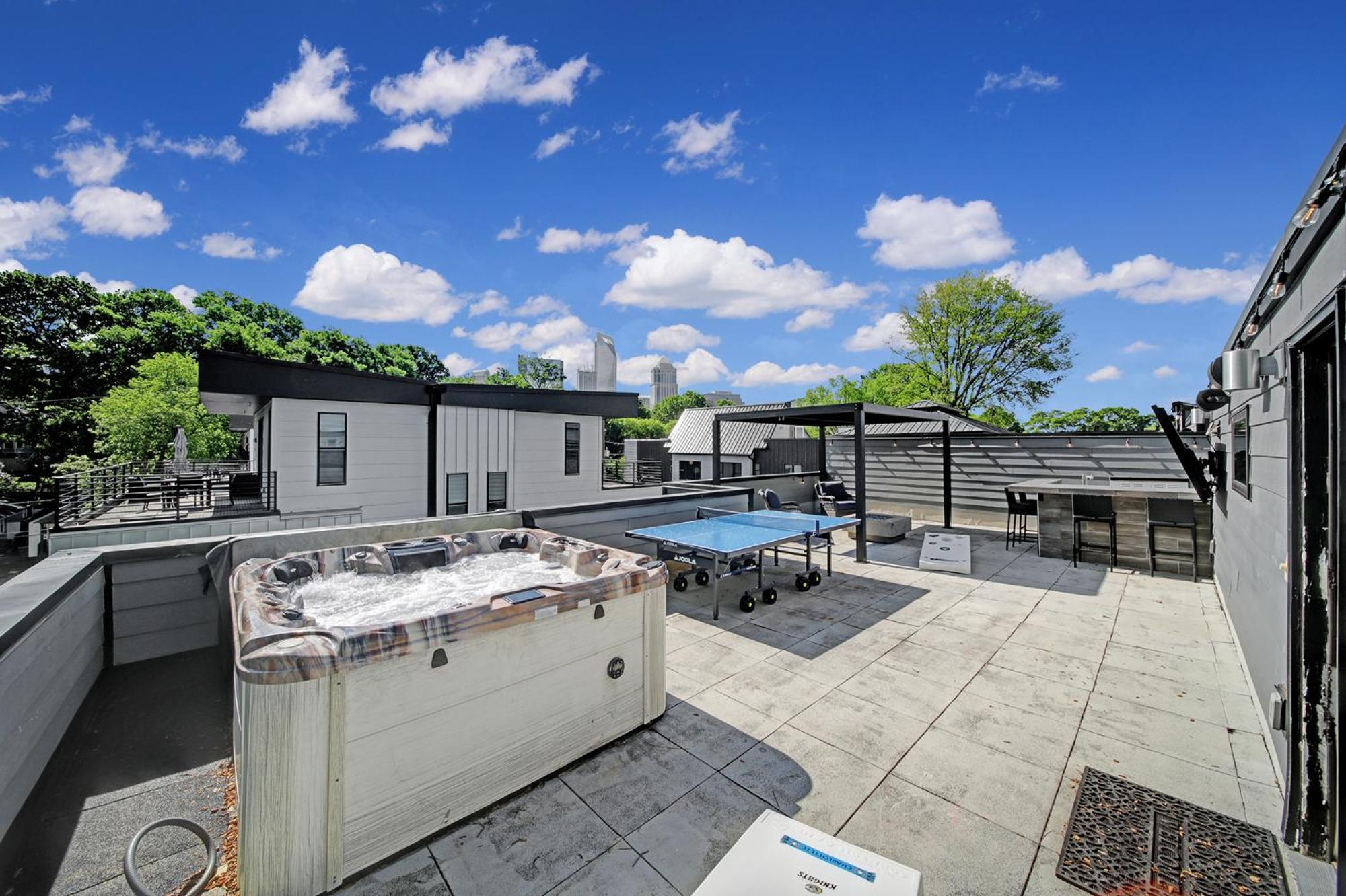 906 Westbrook B City Views Rooftop Hot Tub And Short Walk To Stadium Charlotte Extérieur photo